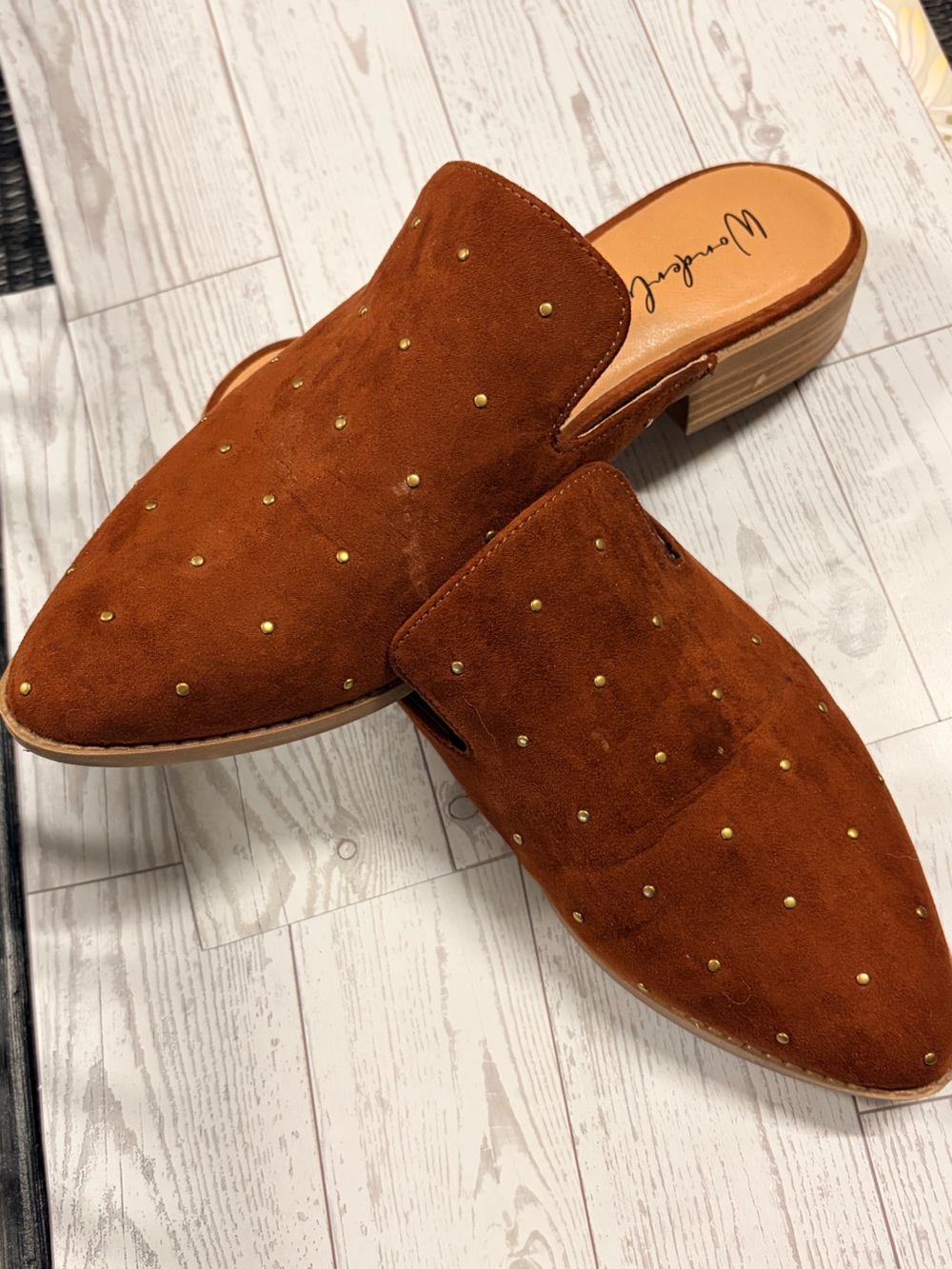 Wonderly Studded Cognac Cher 8.5 Suede Mule Slides